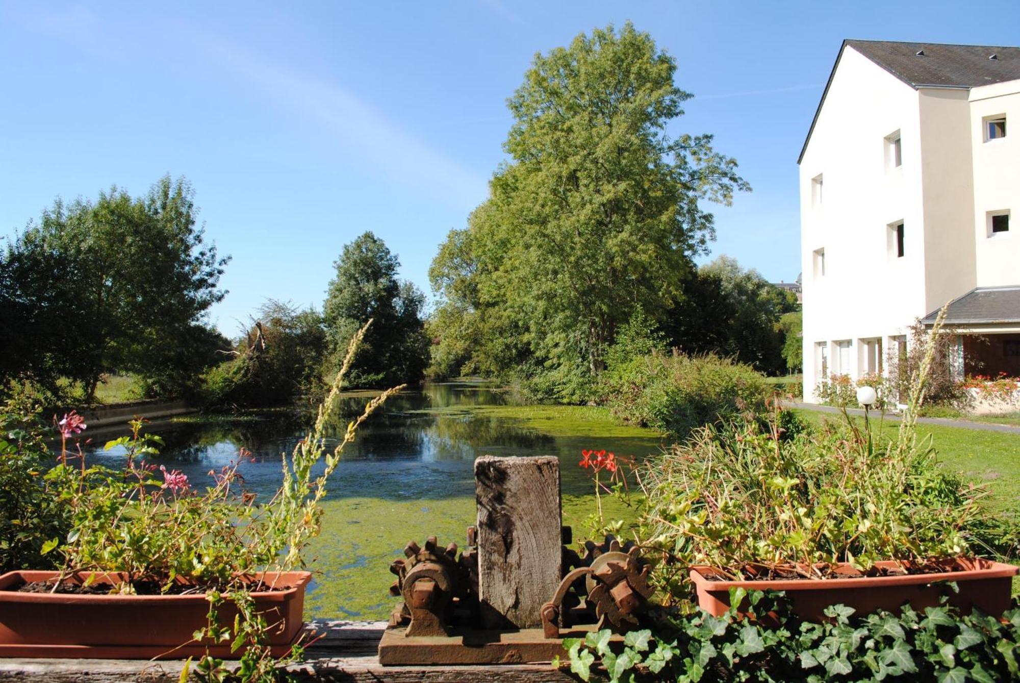 Logis Hotel Le Relais Du Moulin Valençay 외부 사진