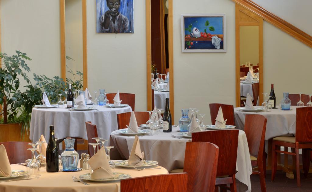 Logis Hotel Le Relais Du Moulin Valençay 외부 사진