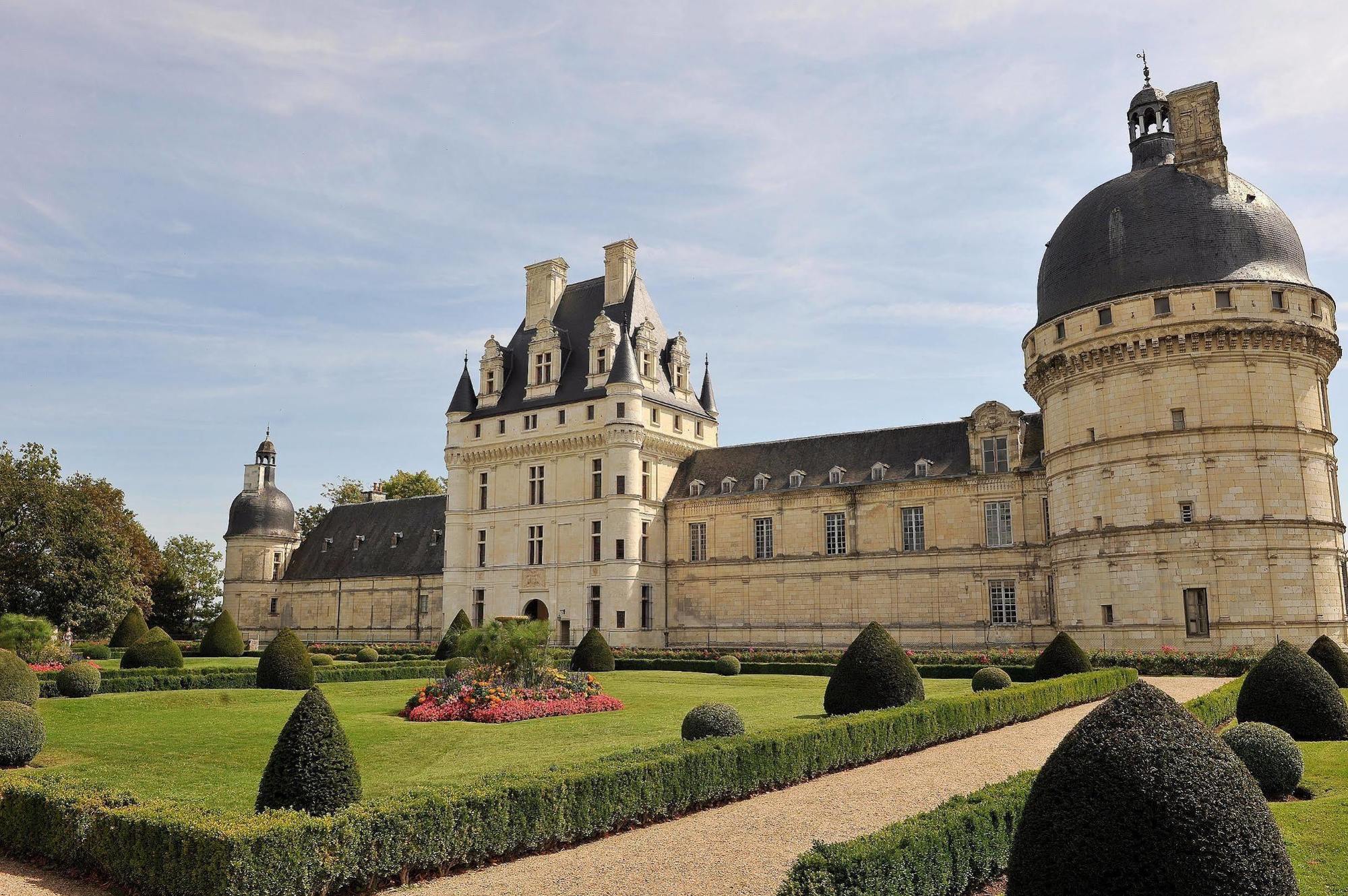 Logis Hotel Le Relais Du Moulin Valençay 외부 사진
